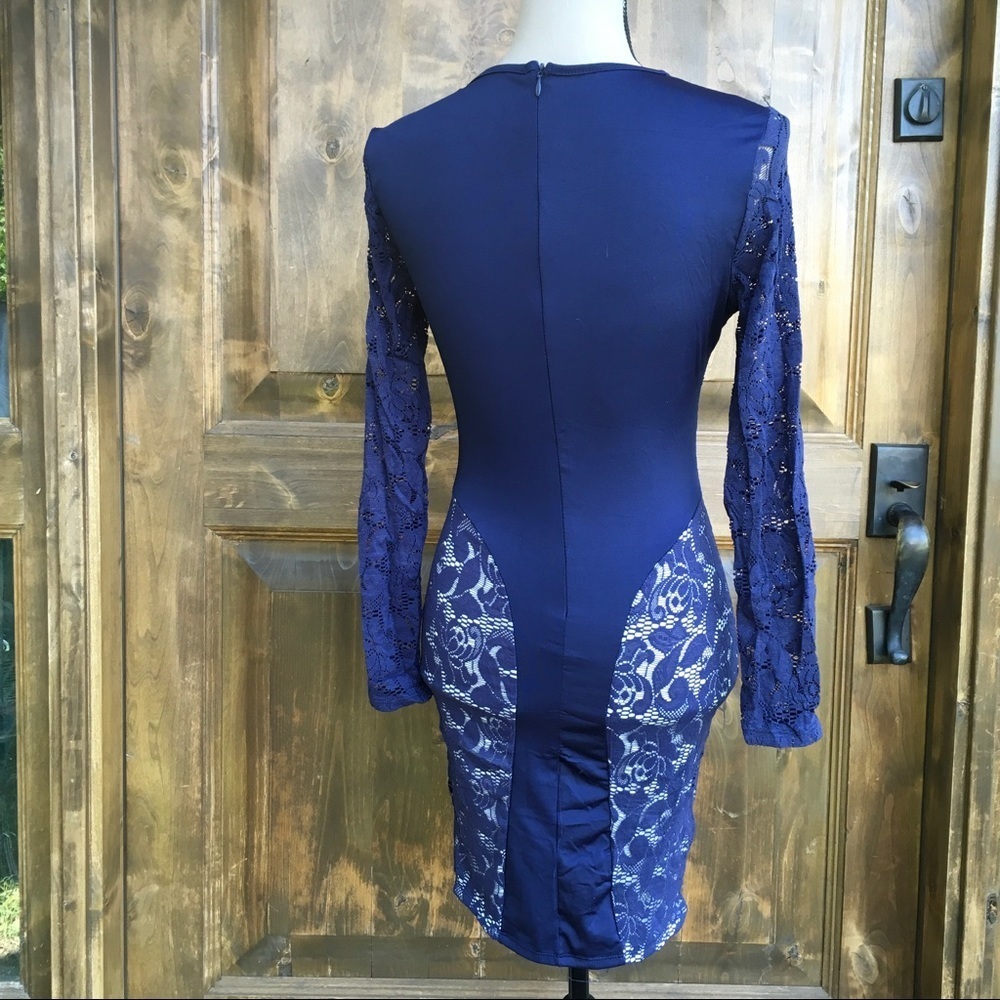 Navy lace long sleeved mini dress - Picture 4 of 8